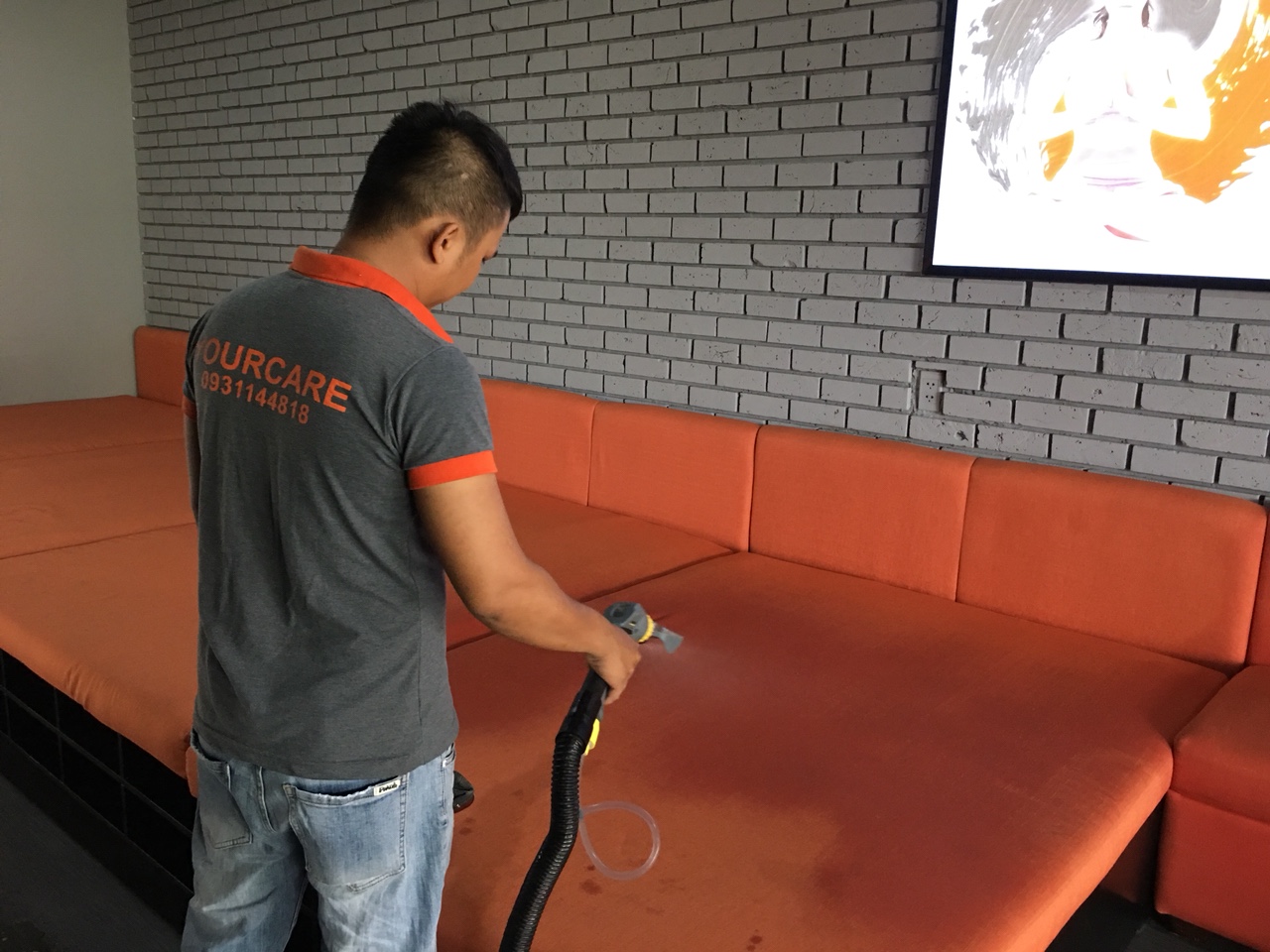 Giặt nệm tại nhà Khách hàng